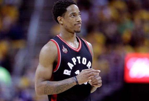 三分线外的 三分线外的